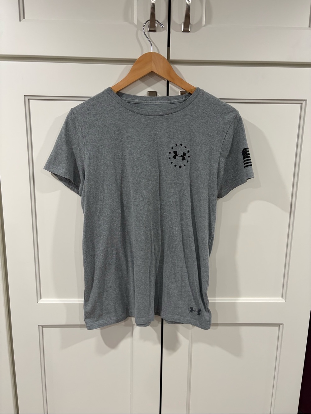 Under Armour Men's Heather Gray Short Sleeve Performance Tee